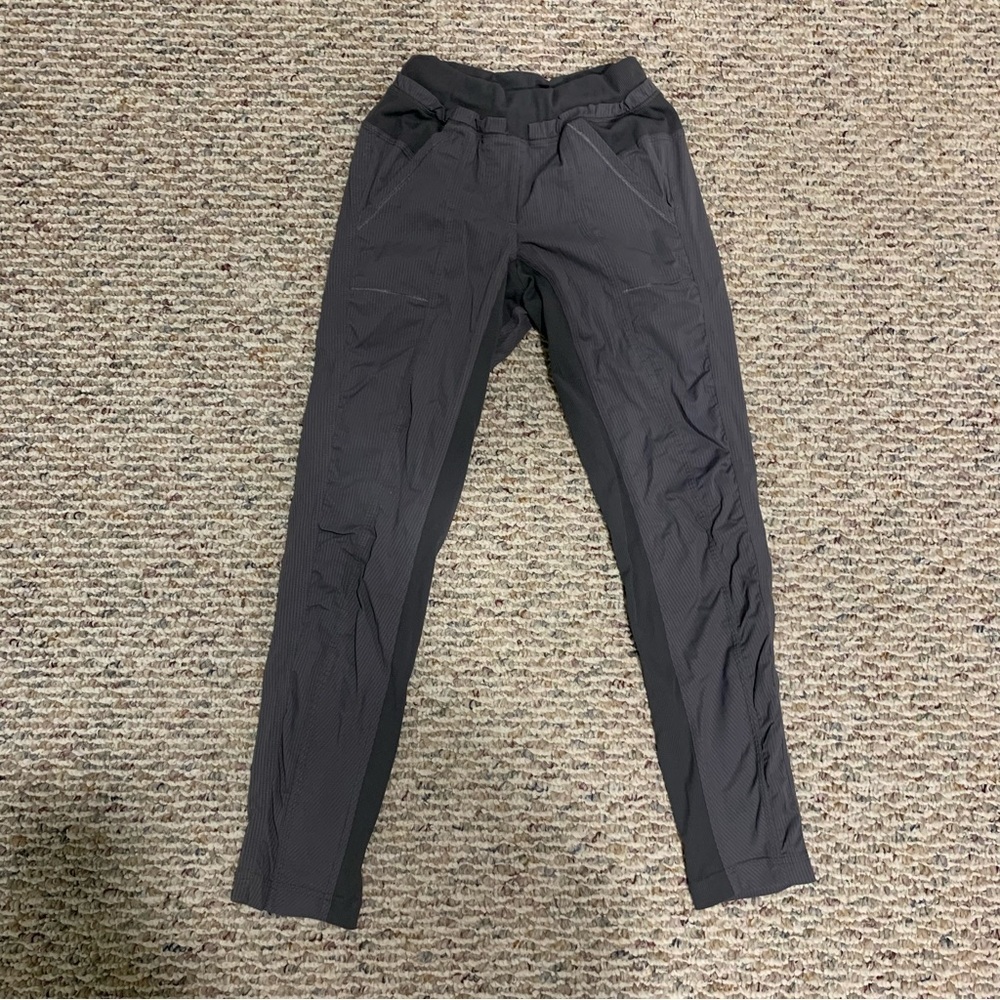 Lululemon Dance Studio Pants in Grey - Size 2